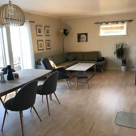 Harstad. 2 Bedrooms * هارستاد